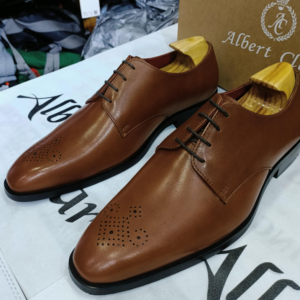 Derby Shoes with Broguing_ tan